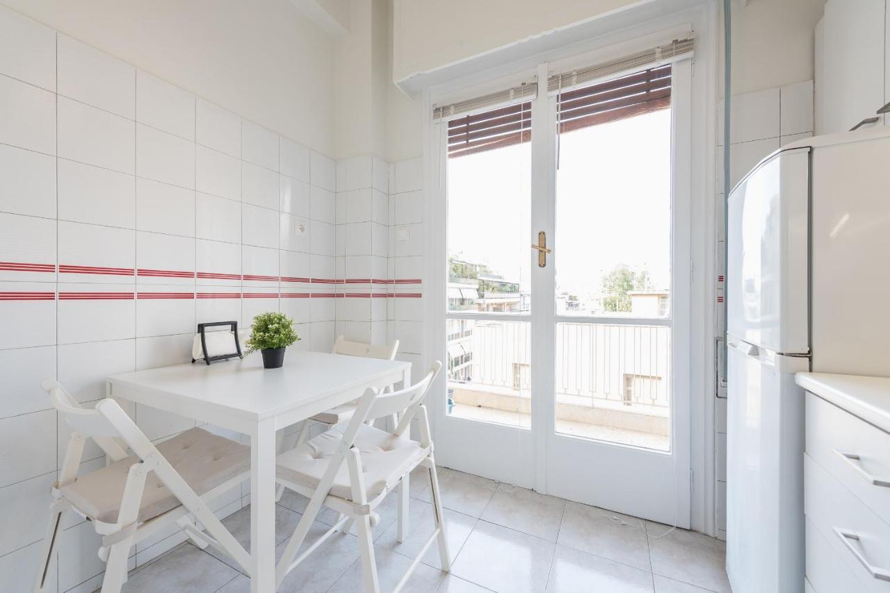 Cozy And Fresh Apt Close To Metro Athen Eksteriør billede